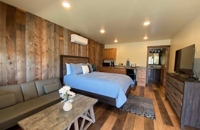 Cozy lodge with 1 bedroom and WiFi, AC in pleasant Gardinern