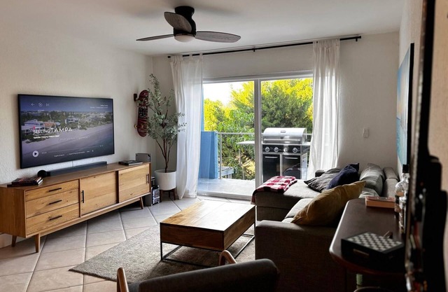 Cozy Luxurious Condo with Harry Potter Room and Park Fun