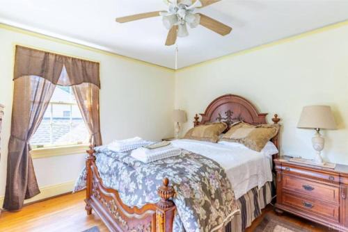 Cozy Lynchburg Getaway Near Downtown and Colleges with Free Parking