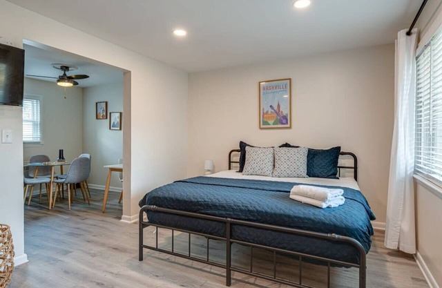 Cozy Melrose Urban Condo with Pool – Near 12 South & Vanderbilt