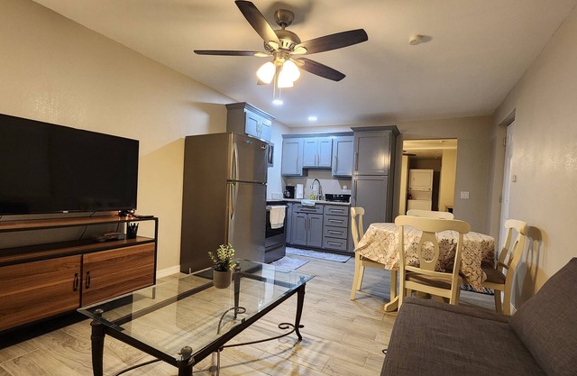 Cozy one-bedroom studio in enjoyable El Paso with AC, WiFi