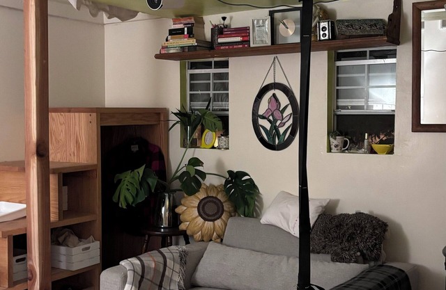 Cozy peaceful unique tiny loft Highland Park - Los Angeles with fan
