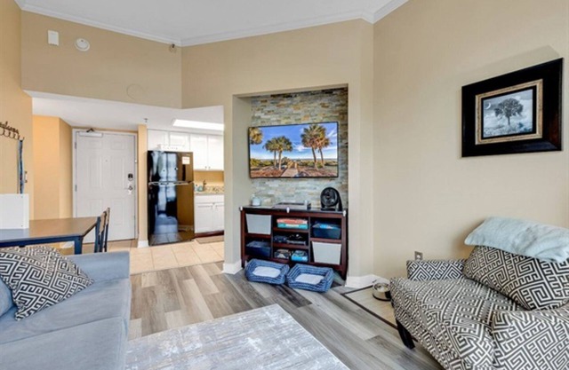 Cozy Pet Friendly 1 BR with Ocean Views, Pools, Hot Tubs, On-Site Restaurant