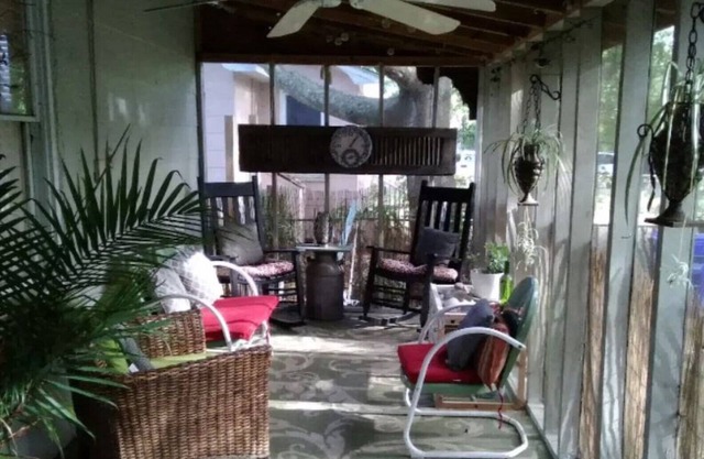 Cozy private, 2 Bedroom Cottage