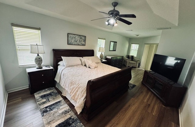 Cozy, Private Home Close to the I95 Exit 284