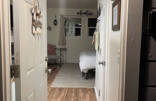Cozy, private, secluded studio between Sacramento and Tahoe