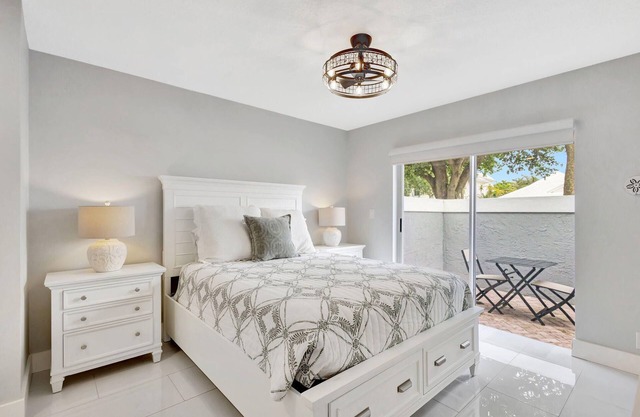 Cozy Retreat in Palm Beach Gardens Golfing Community of PGA National