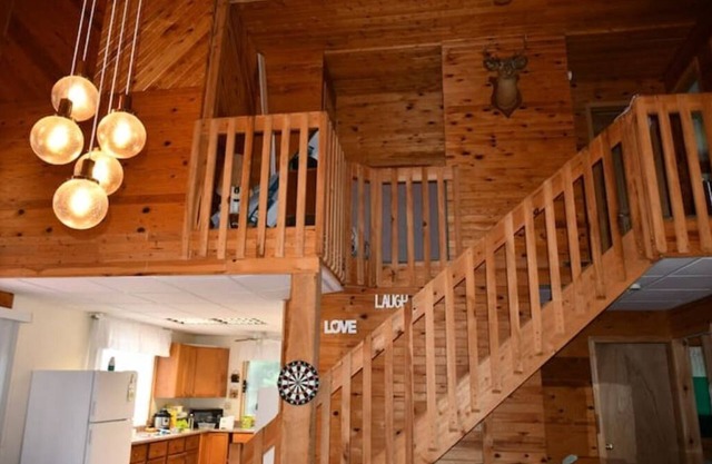 Cozy River Retreat