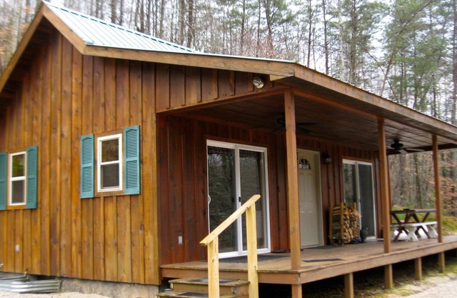 Cozy Secluded Cabin with wi-fi