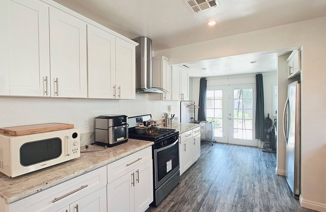 Cozy single house in Pasadena downtown 3Be/2Ba, close to PCC, Cal tech, Downtown