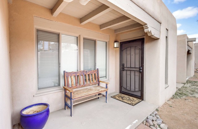 Cozy Southwest Style Santa Fe Condo!