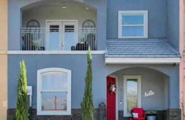 Cozy spacious condo ,perfect location , all the love you need