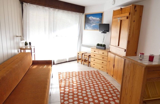Cozy studio for 4 in Saint-Lary-Soulan, balcony, near slopes