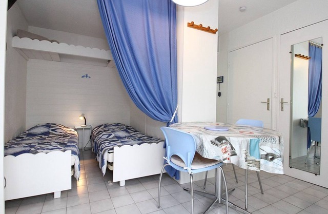 Cozy T1 Apartment with Garage - Quiet Area, South-Facing Loggia, Fully Equipped - Balaruc-les-Bains