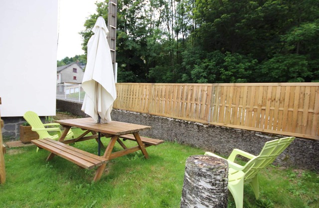 Cozy T2 with garden, near center, pet-friendly