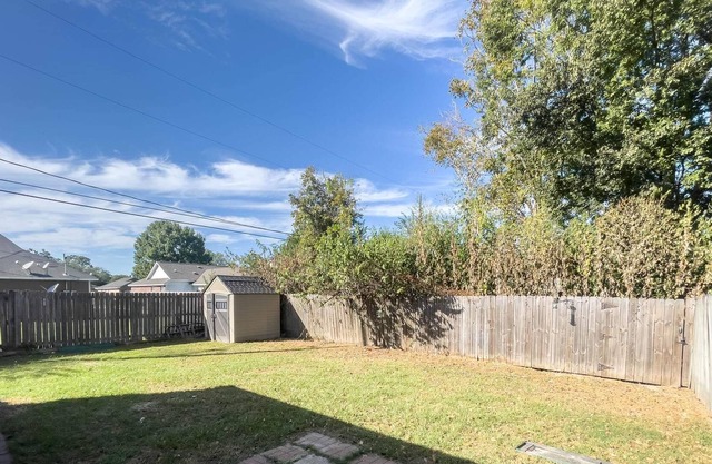 Cozy Townhome near LSU/Shops/Restaurants- 3 Bedroom