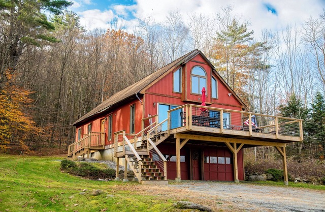 Cozy Vermont Cabin · Mountain Views · Near Okemo