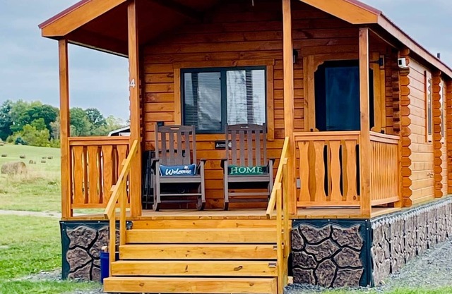 Cozy Wine Cabin escape with Breathtaking Views 6