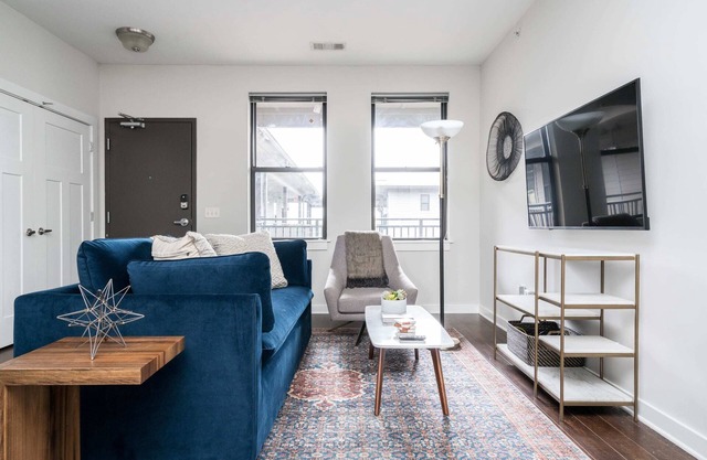 CozySuites Music Row Elegant 1BR with free parking! 51