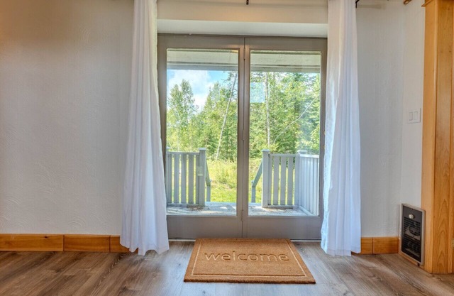 Creekside Hideaway -Oak Bay, NB