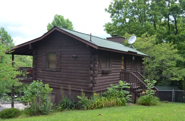 Creekside Smoky Mountain Log Home