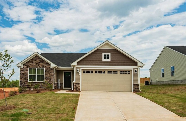 Creekstone Cottage- Monthly Rental 9 mi to DT GVL