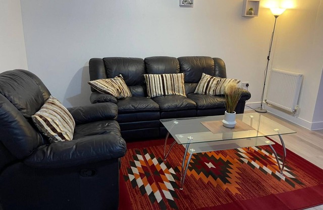 Crescent Apartment - Two bedroom