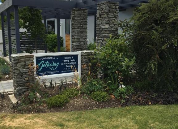 Cromwell Getaway
