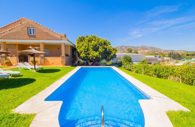 Cubo’s Villa Plumaria de Alhaurin/private pool/free wifi