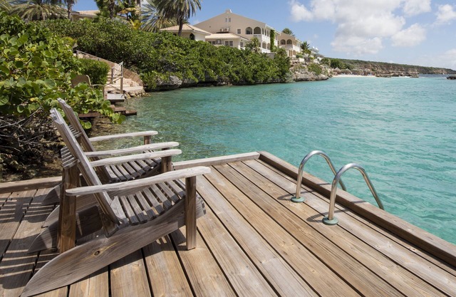 CURACAO OCEAN FRONT APARTMENT WITH PRIVATE DOCK AND A FANTASTIC VIEW
