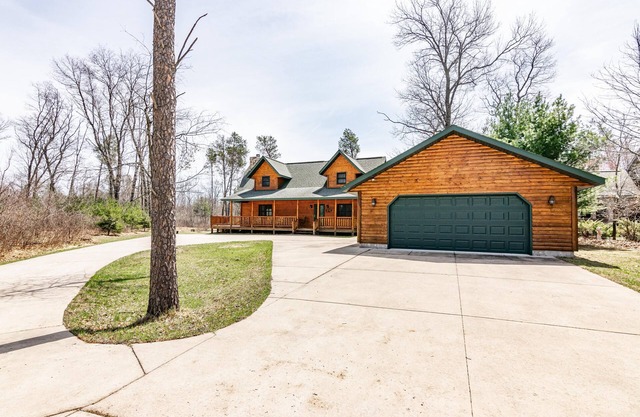 CUSTOM BUILT LOG HOME ON LAKE ARROWHEAD GOLF COURSE