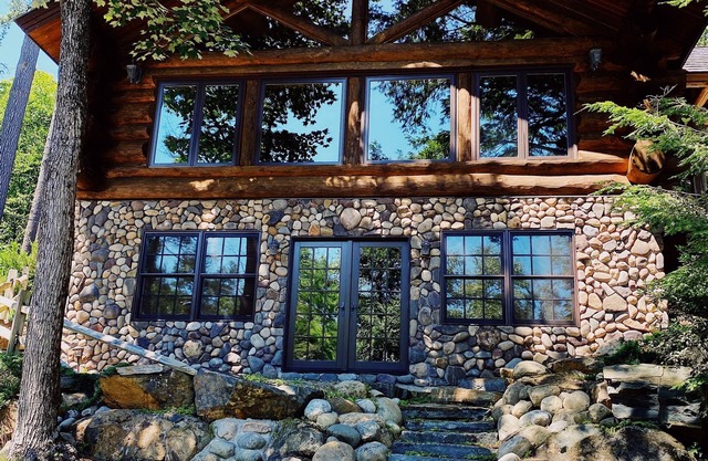 Custom lake view log home 100 feet from the waters edge