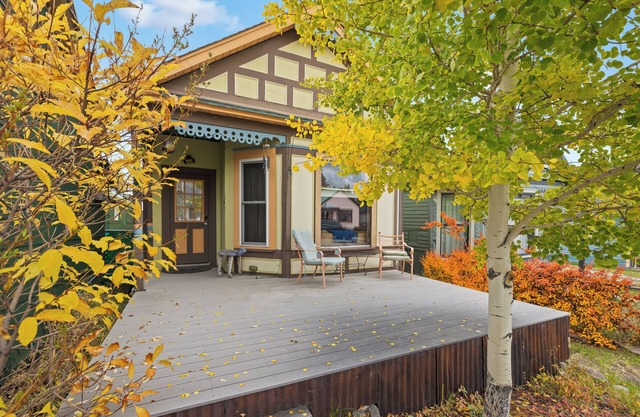 Cute and Cozy Restored Victorian Home in the Heart of Town!