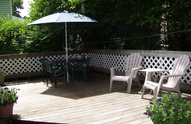 CUTE COTTAGE CLOSE TO SHORT SANDS BEACH AND TOWN
