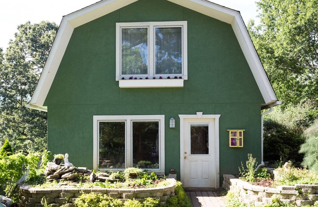 Cute Heart Cottage