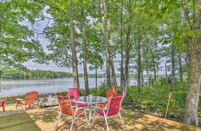 Cute Waterfront Cabin in Coastal Maine!