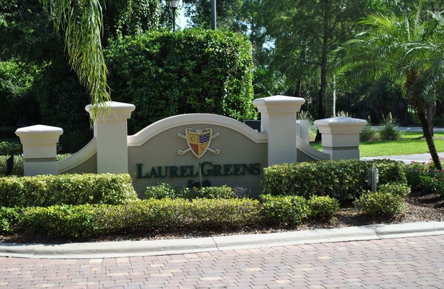 Cypress Woods Golf & Country Club 2 Bed/2Bath with Den-Walking Distance to Club