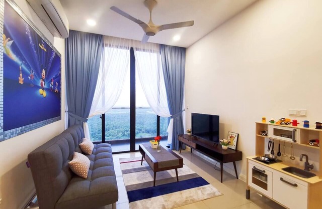 D'Pristine Disney Suites (6pax) @ JB City Homestay