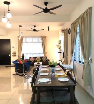 D12 Desaru Family KTV/Netflix/YouTube/WiFI/UPto18pax