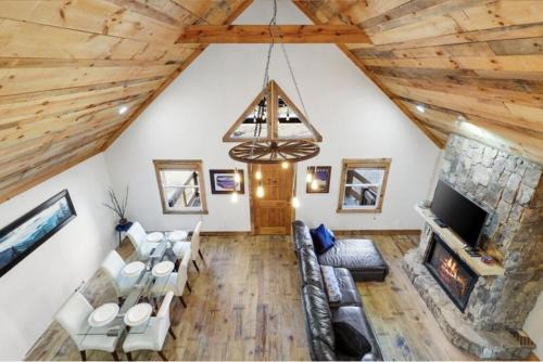 Daffodil Daydreams - Dog Friendly Cabin