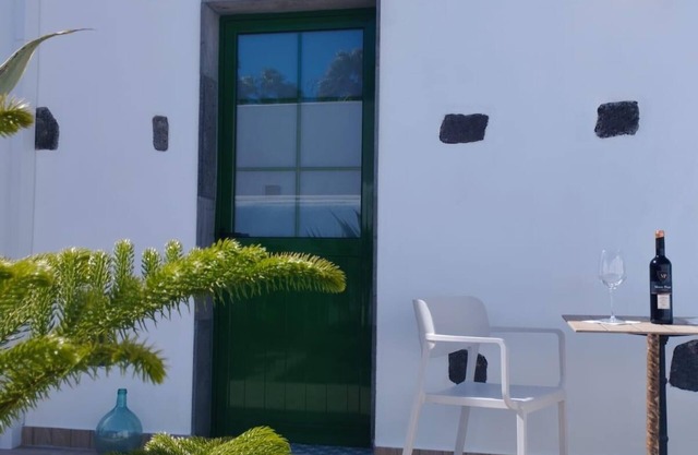 Damajuana Apartment