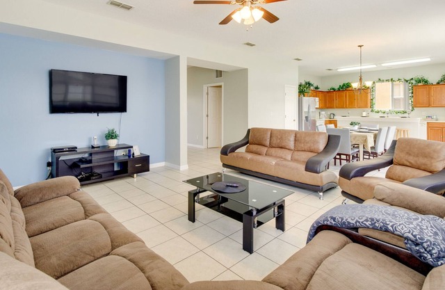 Davenport Home w/ Pool & Lanai ~ 10 Mi to Disney