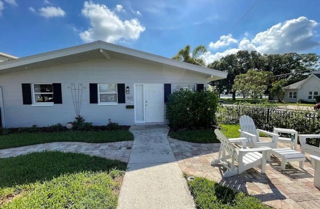 Davis Islands Duplex! Overlooking Water! Tranquil and Renovated.