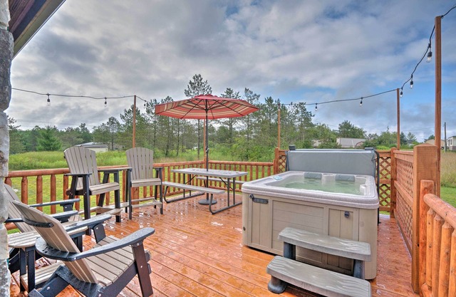 Deck, Hot Tub, Fire Pit: Rustic Cabin in Benezette