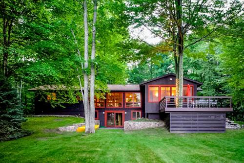 Deep Woods Modern