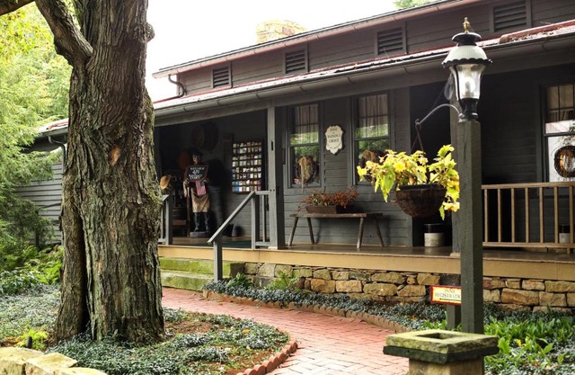 Deer Creek Winery at Watson Estate