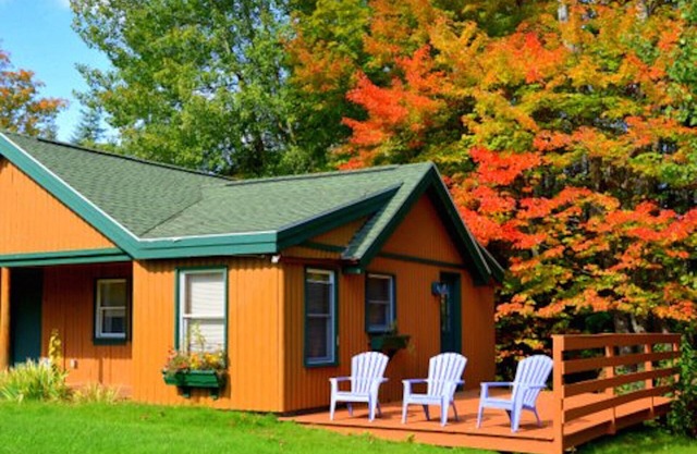 Deer Lake, Lake Charlevoix, Boyne City , Fish, Golf, Hike, Bikers Dream