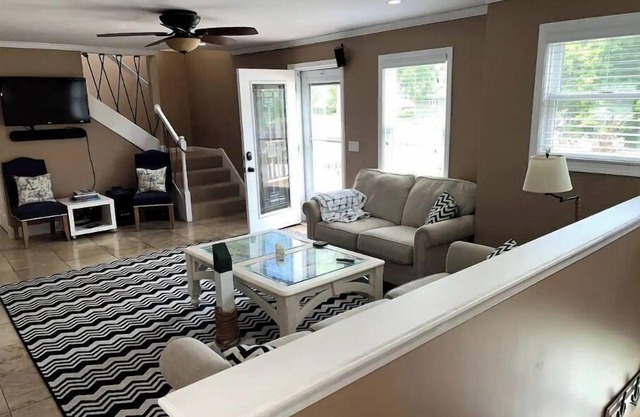 Delavan Lake Bungalow