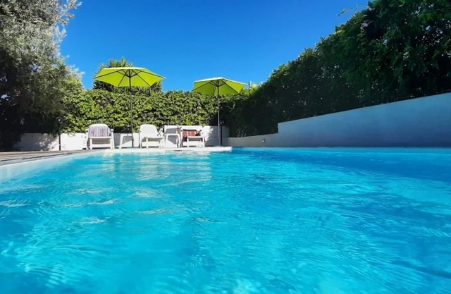 DELIGHTFUL APARTMENT IN VILLA WITH PRIVATE POOL FOR EXCLUSIVE USE