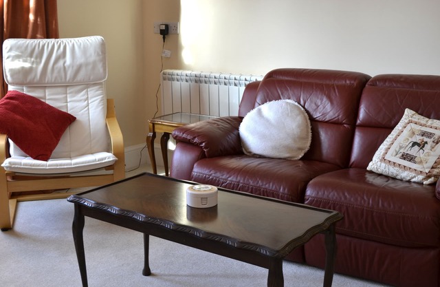 Delightful cozy Devon home, near shops, pub, country walks and beautiful Exmoor